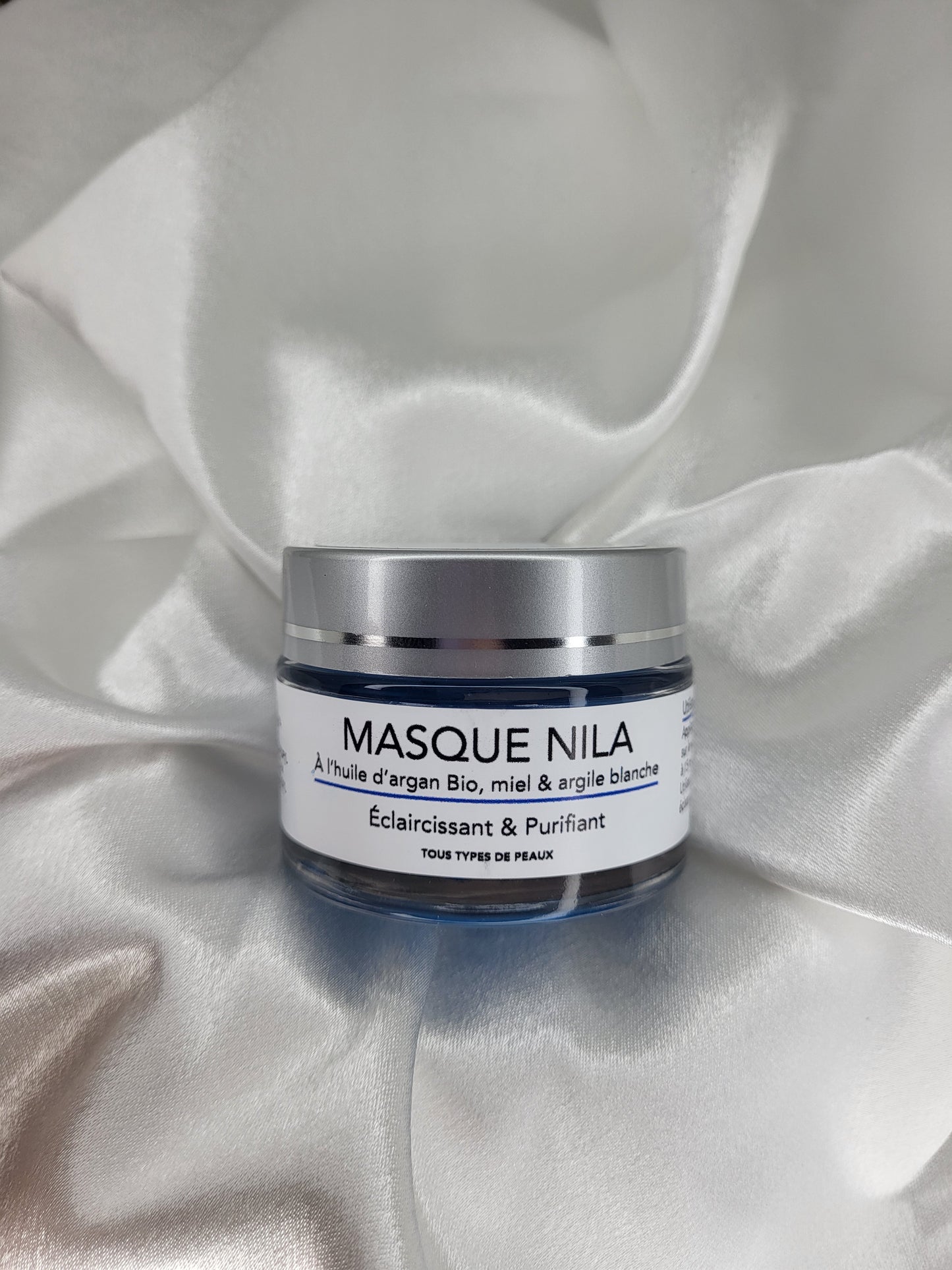 Masque Nila